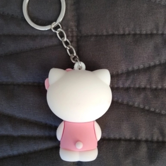 1 LEFT Hello Kitty Key Chain Purse Charm - Picture 4 of 5
